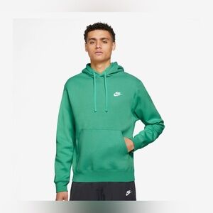 Nike Men's Green Hoodie
